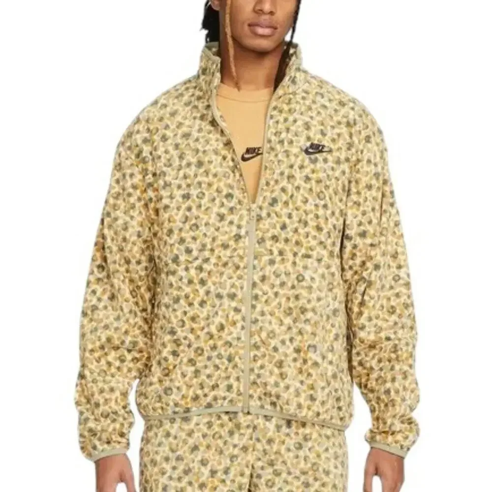 NIKE Club Fleece Full Zip Jacket in Team Gold/Neutral Olive MEN'S M